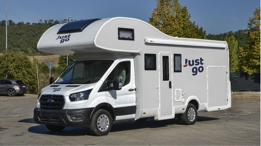Challenger 4 Berth