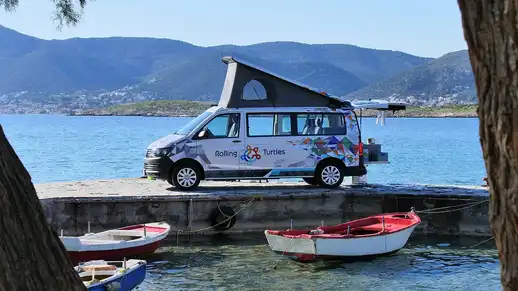 VW T6 with Raising Roof